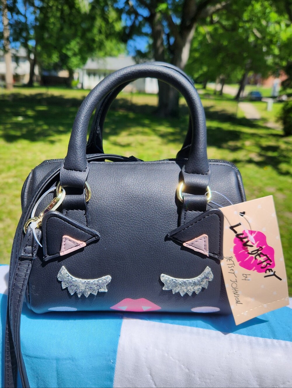 Betsey Johnson Black Cat Vampire Handbag Crossbody NWT - Picture 7 of 7